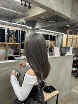 フリーラ 京都河原町三条店(freera)&nbsp;【kiho】　Ash Gray