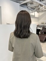 ソア(soa)&nbsp;透明感あるオリーブカラー