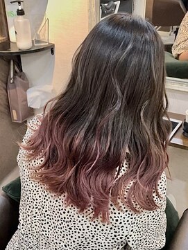 ルミ ツー 横浜駅店(Lumi 2) ピンクグラデーションデ/デザインカラーミディアムヘア/横浜