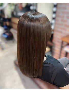 スット 渋谷(slut) くせ毛改善トリートメント