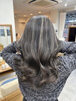 リングバイモアムー(Ring by Moremuu) 大人気グレージュハイライト ベース暗め