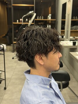 オーバルバイアピッシュ(OVARL by apish) 縦落ちスパイラルパーマ/大人メンズパーマ緩め