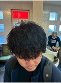 ウェット/波巻きパーマスタイル/ビジネスマン/20代/メンズ