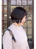 ショートボブ ×ダークレッド