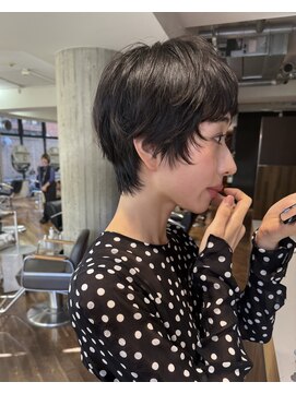 ダブ ダイカンヤマ(DaB DAIKANYAMA) ピクシーショートヘアー顔周りレイヤー