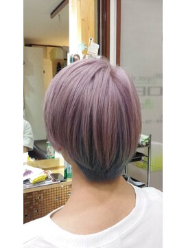 ヘアースペーストワ(Hair Space 108) ブリーチ3回後薄めピンクバイオレット、バックはアッシュで★