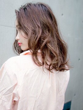 ルティア(Lutia) 明るめブラウンカラーであき解消☆