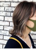 イヤリングカラー×グレージュ/シルキーベージュ/30代/40代/50代