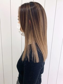 アイティー バイ アルバム 中野店(IT by ALBUM) バレイヤージュ_Aラインボブかきあげロング_ba330432