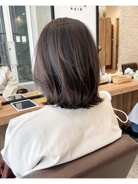ピークス(PEAKS) くびれヘアくびれミディアムレイヤーボブ外ハネ恵比寿