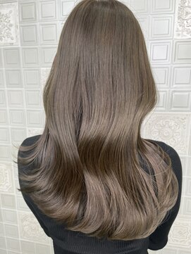 ルシエ(LUCIE) ヨシンモリ巻きロング