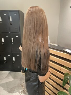 アイリー 名古屋(A/LEE) ブラウンベージュ！