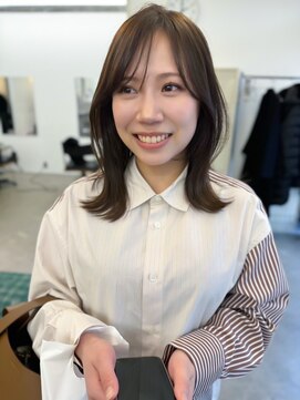 エルメ(Elme) オリーブベージュで透明感爆上がり★