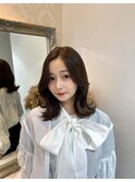 ブリーチなしグレージュ×韓国風ミディアムレイヤー