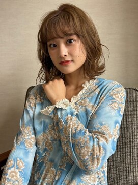 トナリ(tonari) ベージュカラー　ダブルカラー　ゆるパーマ【鹿児島中央駅】