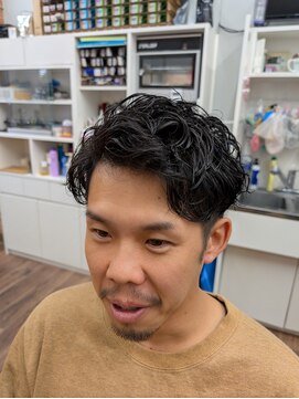 トリイ(TORII) 2ブロックショート・かき上げスパイラル