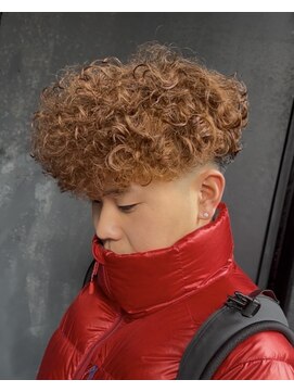 イーラ アメ村店(era) スペインカール　ツイストスパイラル眉カットメンズパーマ