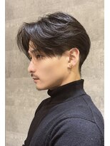 ノヴァ 三宮(NOVA) 前下がりセンターパート