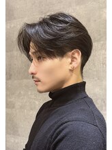 ノヴァ 三宮(NOVA) 前下がりセンターパート