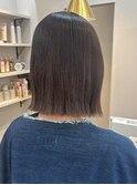 切りっぱなしボブ 質感ストレート カット 顔まわり 艶髪