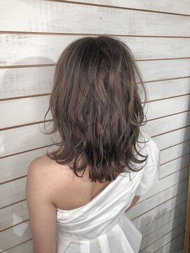 ビーヘアサロン(Beee hair salon) パールグレージュ