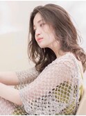 オトナのリラクシーなウェービーヘア