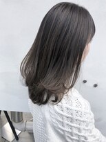 シュリット(schritt)&nbsp;【大人かわいい】レイヤーミディ×ハイライトカラー　mutsuki