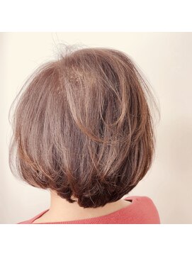 レブリィゼンコー イオンモール多摩平の森店(Reverie ZENKO) レイヤーボブ