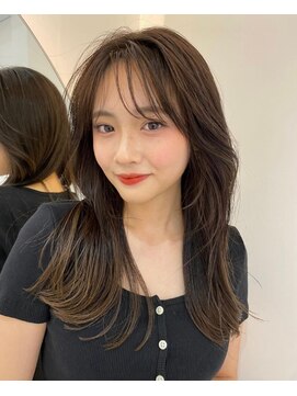 ヌイ 横浜(nui) オリーブグレージュレイヤー_マロンベージュくすみカラー