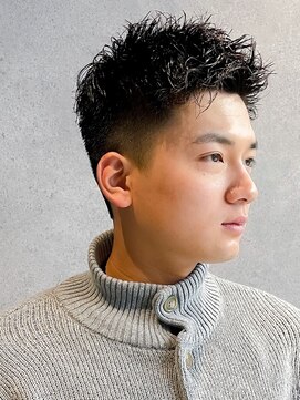 フジヤマバーバーショップ アジト(FUJIYAMA BARBER SHOP ajito) バーバーフェードジェットツイストパーマ【田中美旺】b1211