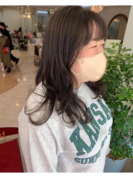 e.m.a プレミアムビューティーサロン 栄駅店(e.m.a PREMIUM BEAUTY SALON) 韓国風ヨシンモリ