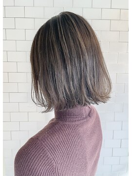 アンリー(Anree) 【Anree】切りっぱなしボブ×ハイライトカラー