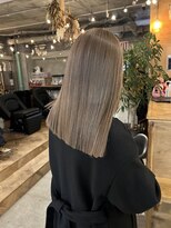 ウィークエンド(WEEKEND)&nbsp;ブリーチ有りダブルカラーカットトリートメント23900