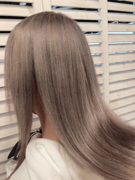 ヘアーアンドメイク ルシア 梅田茶屋町店(hair and make lucia) 【澤下】グレージュ