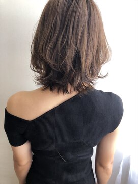 クールブ(Courbe) オリーブグレージュ×ウルフヘア
