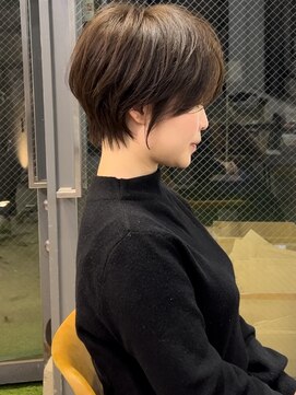 ビューブルー 亀戸錦糸町(VIEW BLUE) 美髪シアーカラーピンクブラウンショートカット切りっぱなしボブ