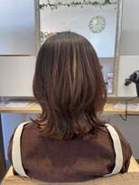 リノ 金山(Rino) デザインカラー/レイヤーカット/ウェットヘア/オリーブベージュ