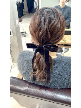 フーリィー(fully) ふわふわローポニー