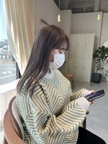 キチ(kici)&nbsp;暗めグレージュカラー/透明感カラー