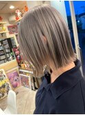 ホワイトなミニボブ★