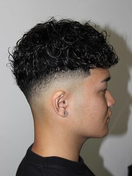 ウエストバーバーショップ(WEST BARBER SHOP) カーリーパーマ