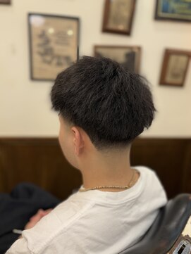 ヒロギンザバーバーショップ 新宿店(HIRO GINZA BARBER SHOP) テーパーフェード