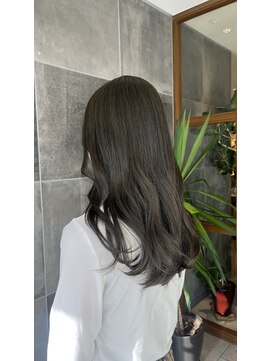 ブリーチなしオリーブグレージュ