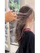 シェリ ヘアデザイン(CHERIE hair design) ダークグレージュ×インナーホワイトベージュ