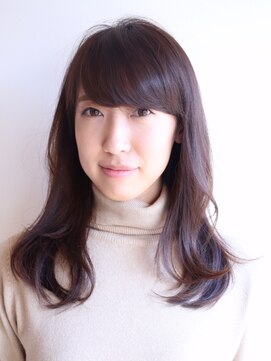 ツイギー 宮西店(TWiGGY) 優しい印象の上品セミロング