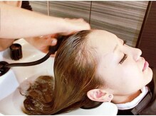 マイクロバブル&炭酸ヘッドスパで生まれたての髪へ！［高田馬場/高田馬場店/高田馬場駅/高田馬場公園］