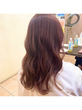 ティエル(Tiele) ピンクxナチュラル巻き