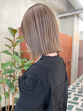 ノエ(noe) ハイライトボブ