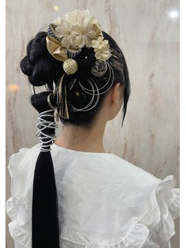 ラビス(Lovis) ハッシュカット/フルバング/似合わせカット/レッドブラウン