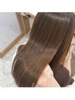 アドラーブル ココロ 新潟(adorable CoCoLo)&nbsp;髪質改善ミルクティーベージュ